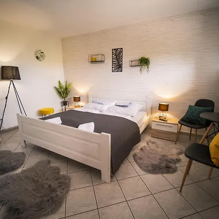 Dom Na Wzgorzu Z Widokiem Na Jezioro Z Balia I Sauna *