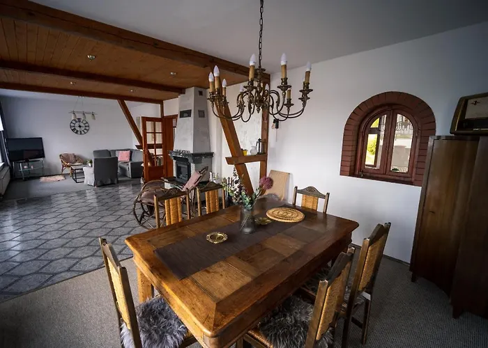 Dom Na Wzgorzu Z Widokiem Na Jezioro Z Balia I Sauna بيت للعطل *