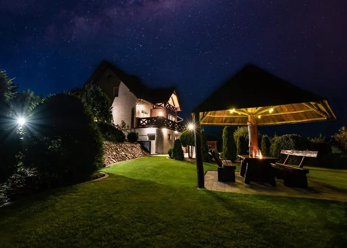 Dom Na Wzgorzu Z Widokiem Na Jezioro Z Balia I Sauna بيت للعطل *