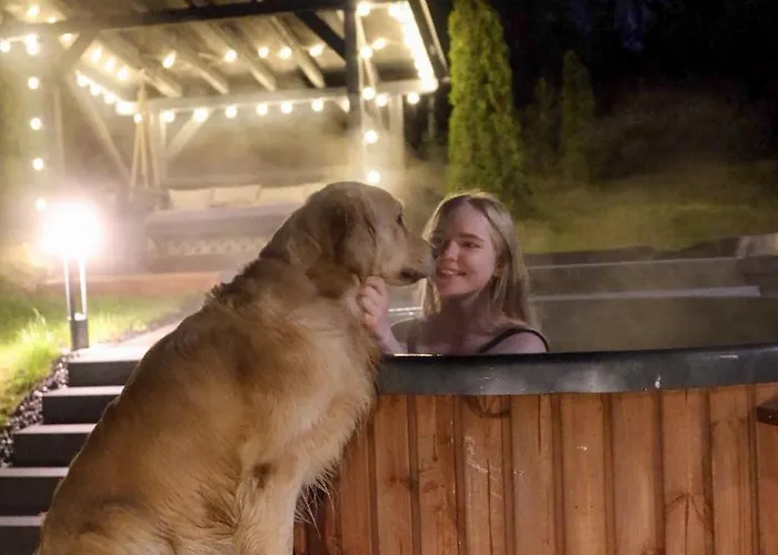 Dom Na Wzgorzu Z Widokiem Na Jezioro Z Balia I Sauna بيت للعطل Lipnica (Bytow)