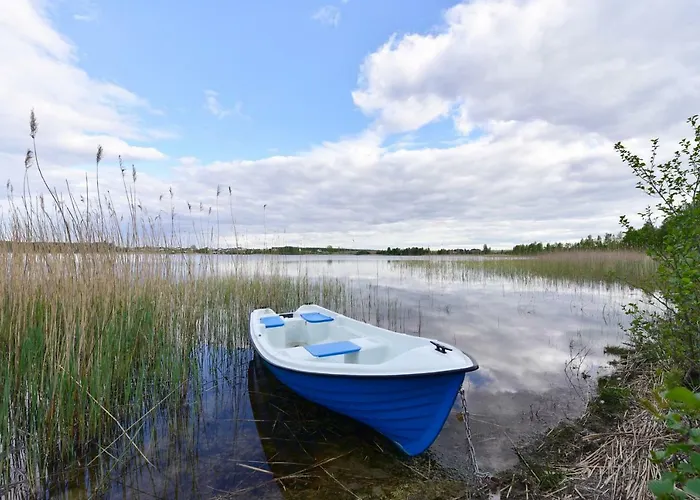 Dom Na Wzgorzu Z Widokiem Na Jezioro Z Balia I Sauna بيت للعطل